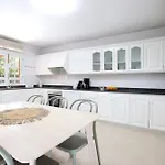 Vives - Alegre Nyaraló